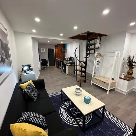 New York Wicker Apartment