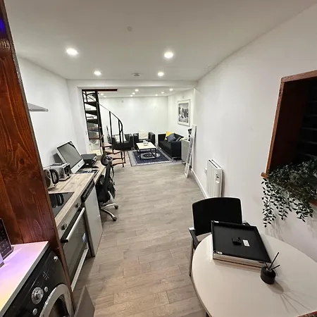 New York Wicker Apartment